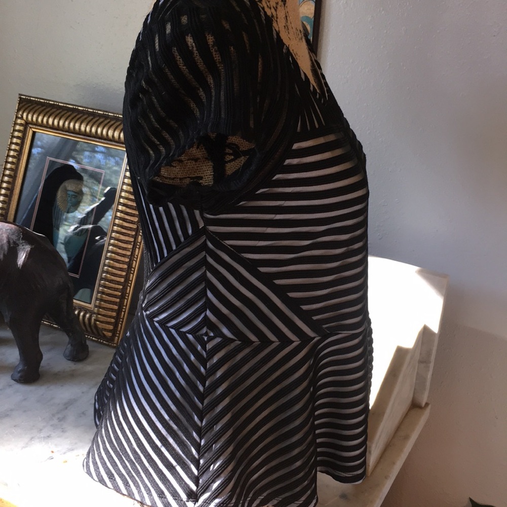 Fabulous Bebe Stretchy Peplum Sheer Stripe Lined M - Picture 8 of 8